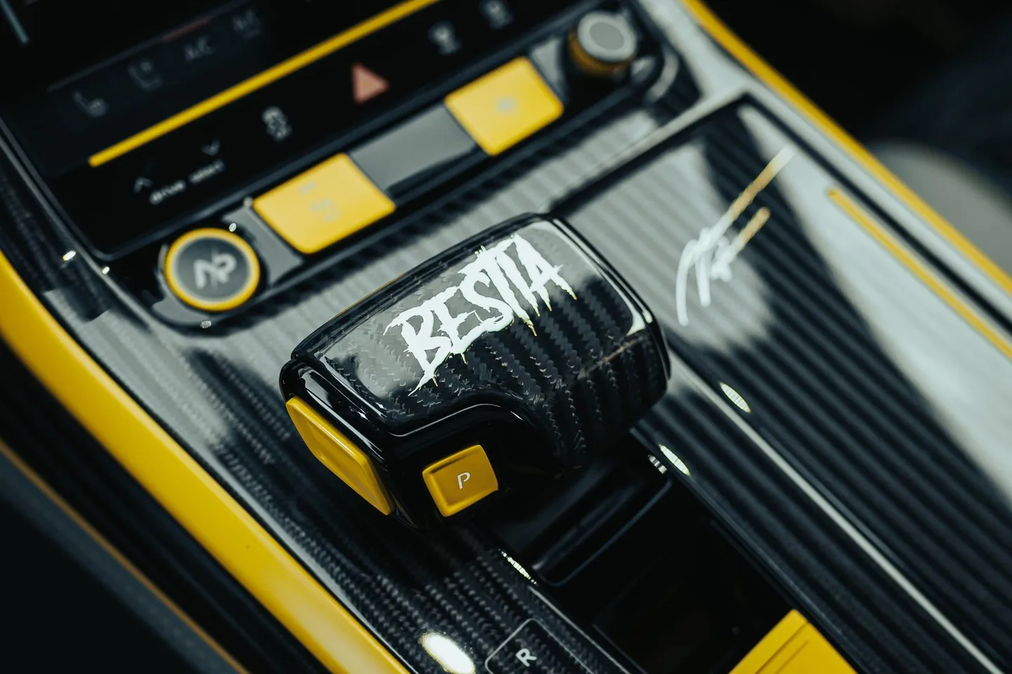 Audi RSQ8 «Bestia» / Фото 86