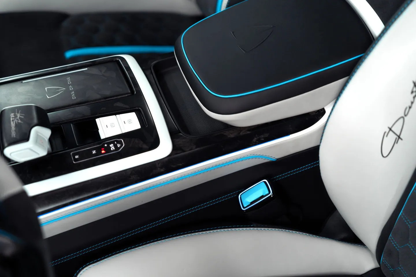 Audi RSQ8 / Фото 22