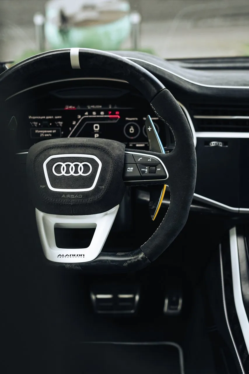 Audi RSQ8 / Фото 87
