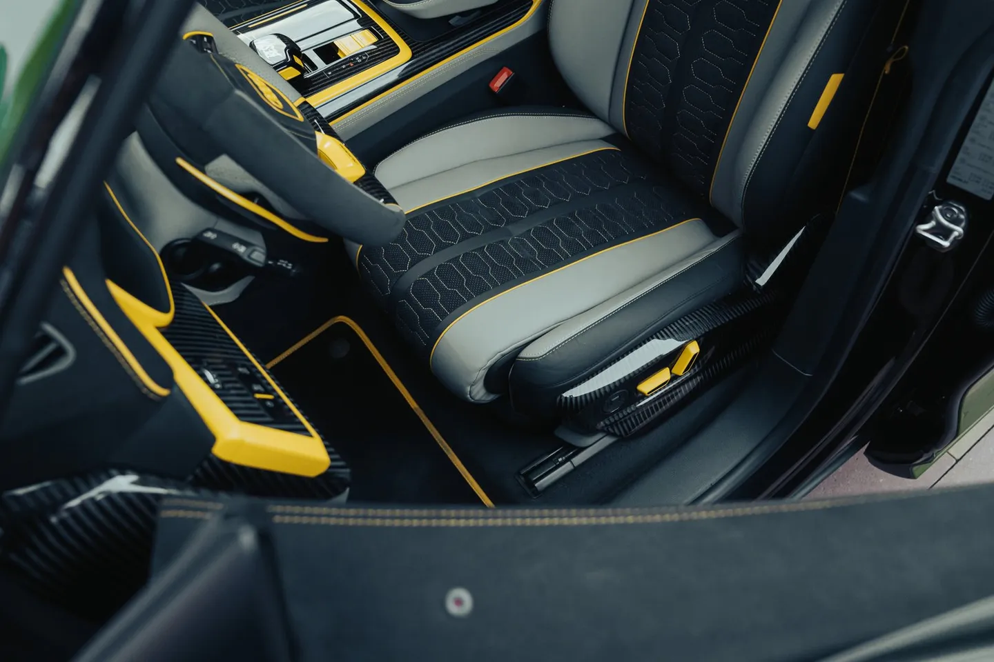 Audi RSQ8 «Bestia» / Фото 45