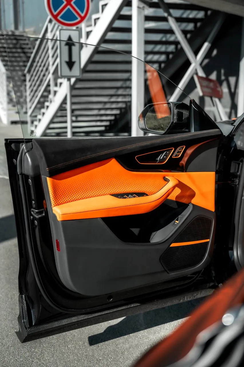 Audi RSQ8 / Фото 37
