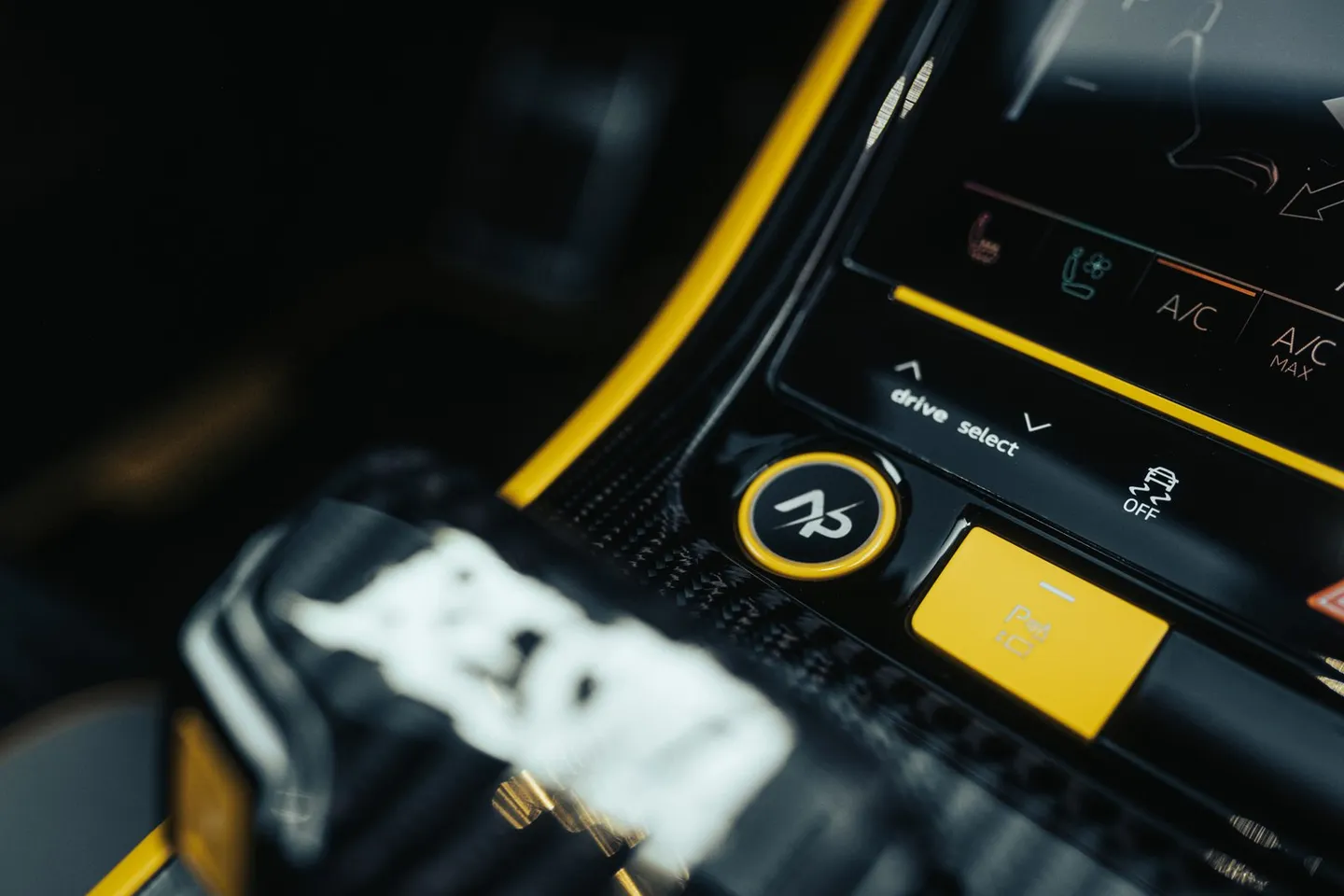 Audi RSQ8 «Bestia» / Фото 72