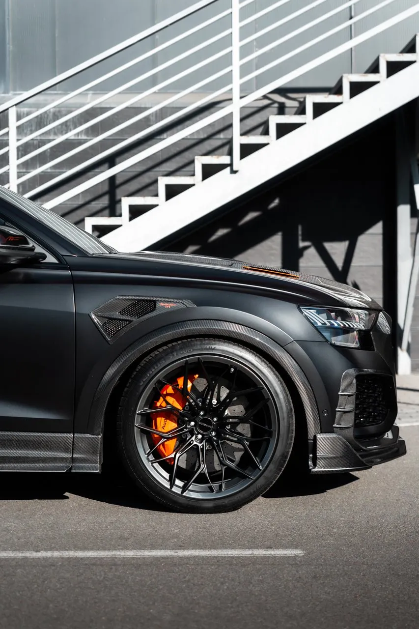 Audi RSQ8 / Фото 27
